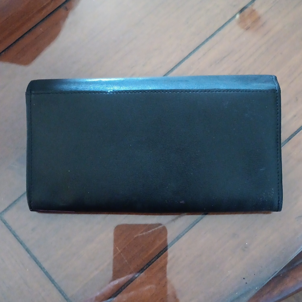 Longchamp Black Wallet with Gold Accent, Slight Scuffing, see Photos - Picture 7 of 7